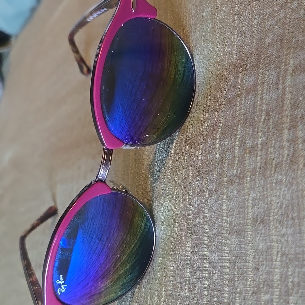 Ray Ban sunglass, rainbow flash mirror